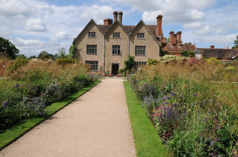 Packwood House by Philip Halling