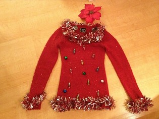 Red Christmas Sweater by Gerry Goertzen, CC BY-SA 4.0