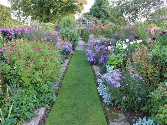 sundial-garden