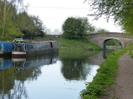 Deans Hall Bridge No 12 by Mat Fascione, CC BY-SA 2.0