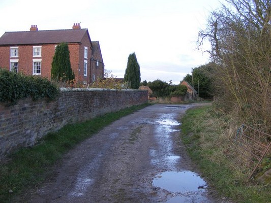 The Woolley Farm by Gordon Griffiths, CC BY-SA 2.0